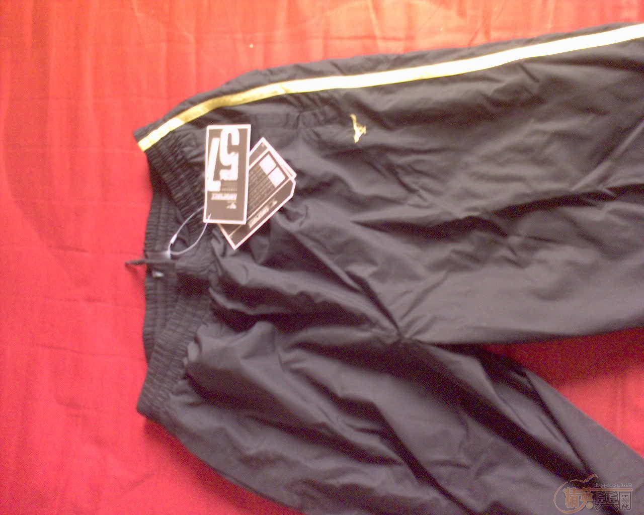 ������ƥ���˶������˸���Ȥô