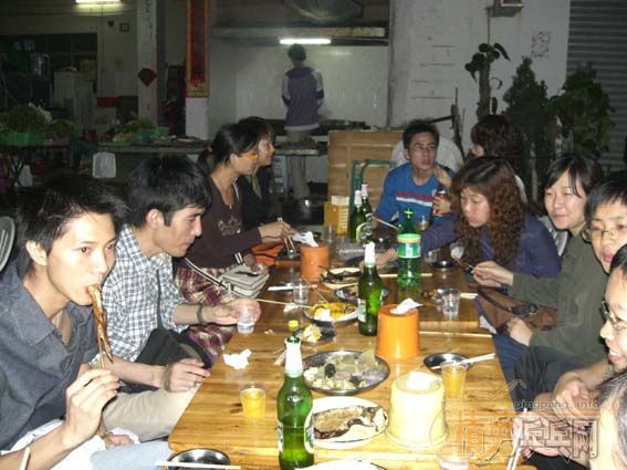 3��3���й����˽��տ�������ʻعˣ�