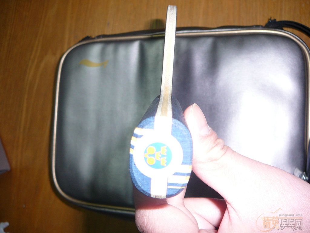 ���޵�̼��ˮ��ֱ�壨��ɫ��ͼ��