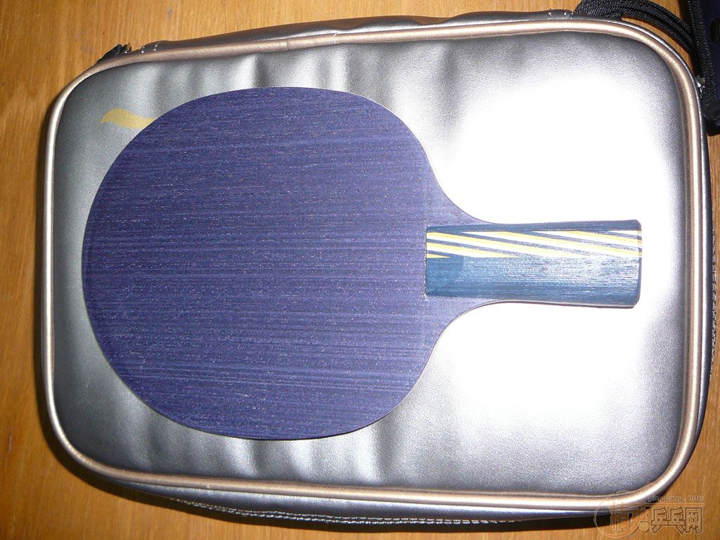 ���޵�̼��ˮ��ֱ�壨��ɫ��ͼ��