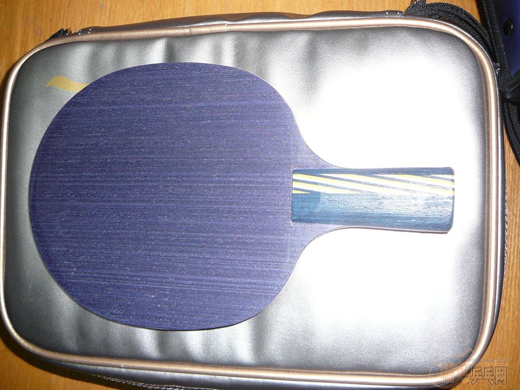 ���޵�̼��ˮ��ֱ�壨��ɫ��ͼ��