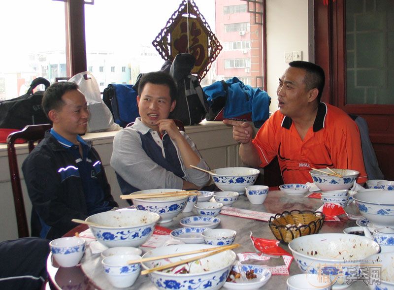 4��15�յ��Ľ쾫Ӣը�������ʵ