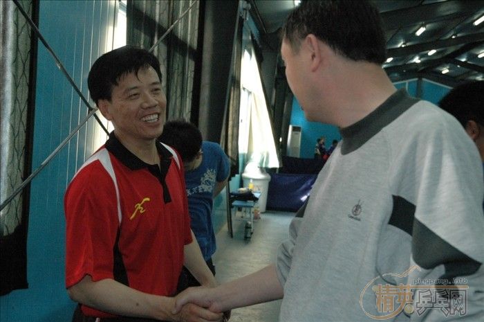 [��ͼ]5��13�վ�Ӣ�������ֲ����������ꡰ�᳤����������Բ������