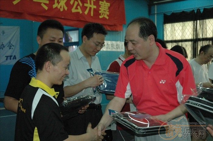 [��ͼ]5��13�վ�Ӣ�������ֲ����������ꡰ�᳤����������Բ������