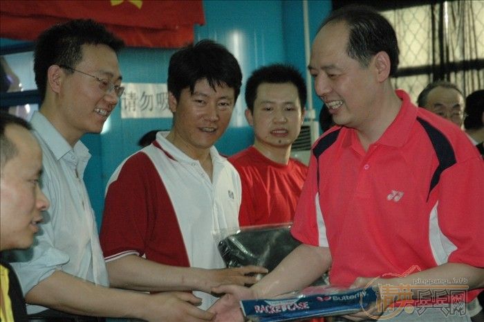 [��ͼ]5��13�վ�Ӣ�������ֲ����������ꡰ�᳤����������Բ������