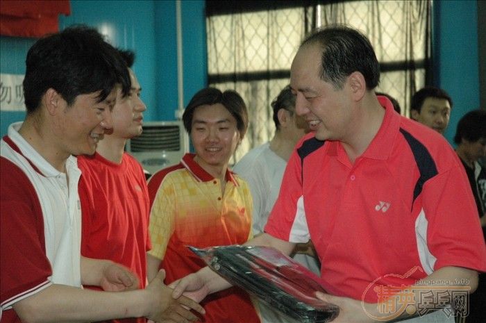 [��ͼ]5��13�վ�Ӣ�������ֲ����������ꡰ�᳤����������Բ������