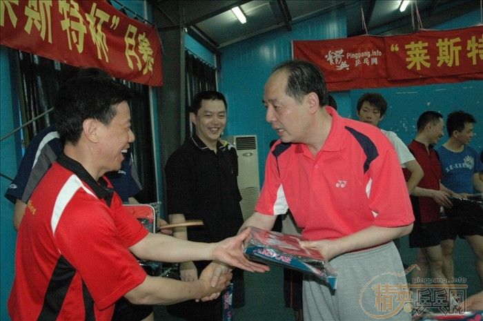 [��ͼ]5��13�վ�Ӣ�������ֲ����������ꡰ�᳤����������Բ������