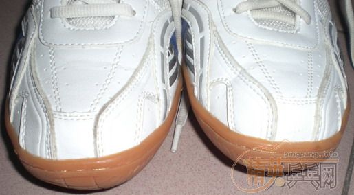 ������Ь����ˣ����˴�����˫Ь��һ�룬������STIGA