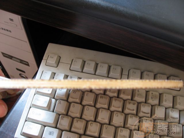 [ԭ��]���ѳ���5.4WRBֱ��һֻ��һ��HAMMOND��ɫ�׽�