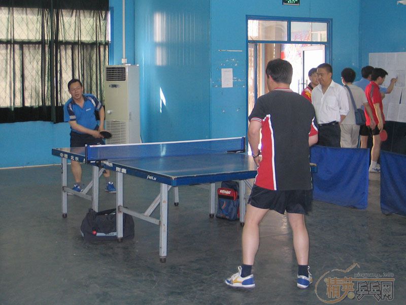 �Ⱥ��ҷ������Լ���רҵ����ĵĽ����������Ƭ����������ɽ����