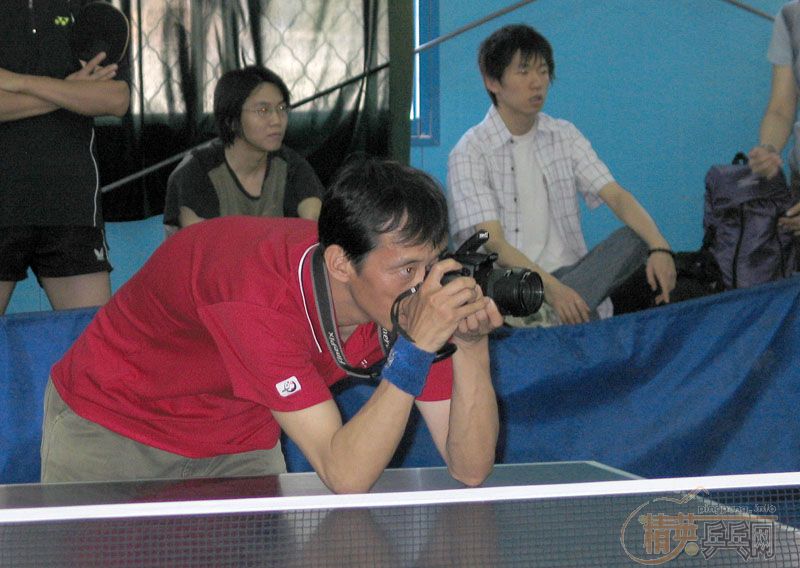 �Ⱥ��ҷ������Լ���רҵ����ĵĽ����������Ƭ����������ɽ����