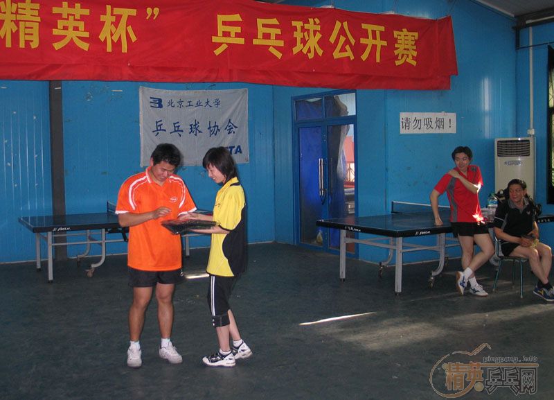 �Ⱥ��ҷ������Լ���רҵ����ĵĽ����������Ƭ����������ɽ����