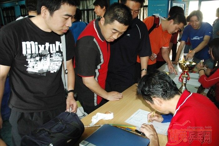 [��ͼ]2007��������˹�ؾ�Ӣ����ƹ���򹫿���Բ���ɹ�