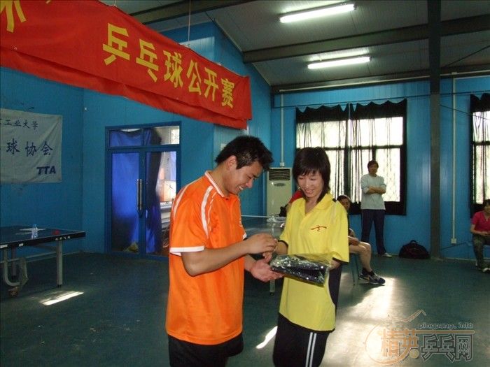 [��ͼ]2007��������˹�ؾ�Ӣ����ƹ���򹫿���Բ���ɹ�