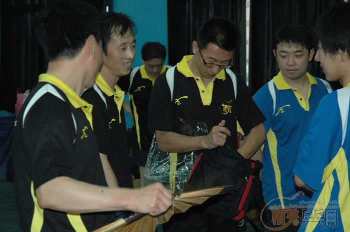 [��ͼ]6��17�գ����գ���Ӣ�������ֲ�����˹�ر����ܾ�����ʵ