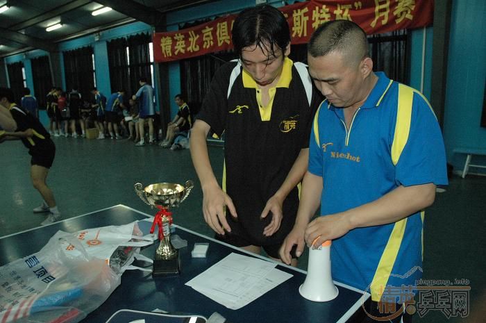 [��ͼ]6��17�գ����գ���Ӣ�������ֲ�����˹�ر����ܾ�����ʵ