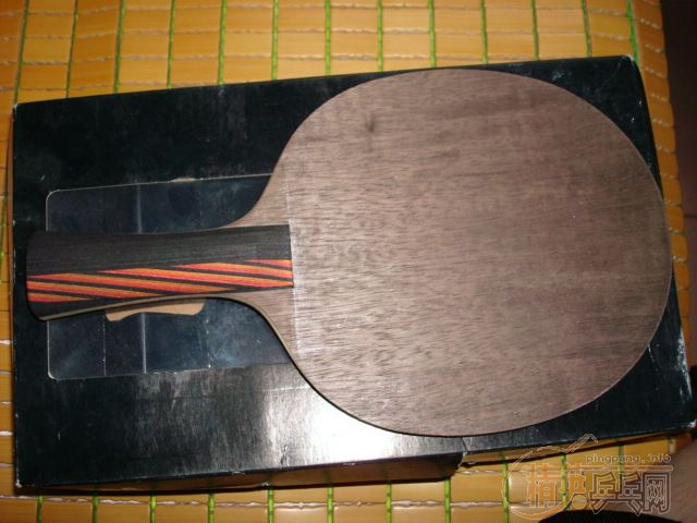 ��ȫ��CLһ�飬9.8����ˮ����ǿһ�飬9����RUNLOX5һ�顣