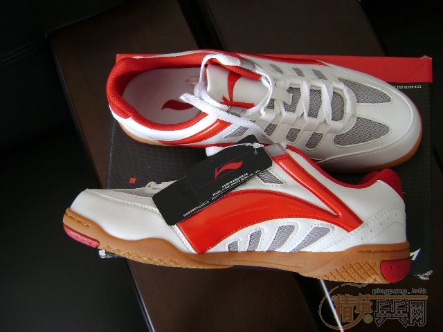 û����������ƹ����Ь,42��,���򻻰���