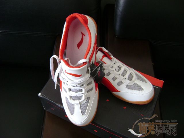 û����������ƹ����Ь,42��,���򻻰���