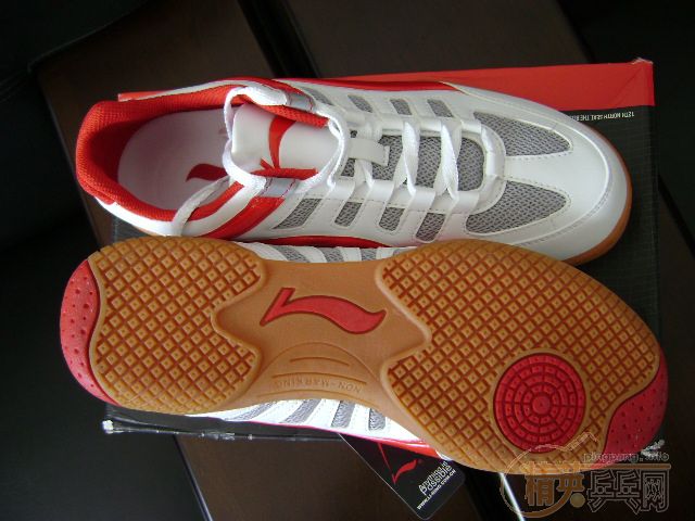 û����������ƹ����Ь,42��,���򻻰���