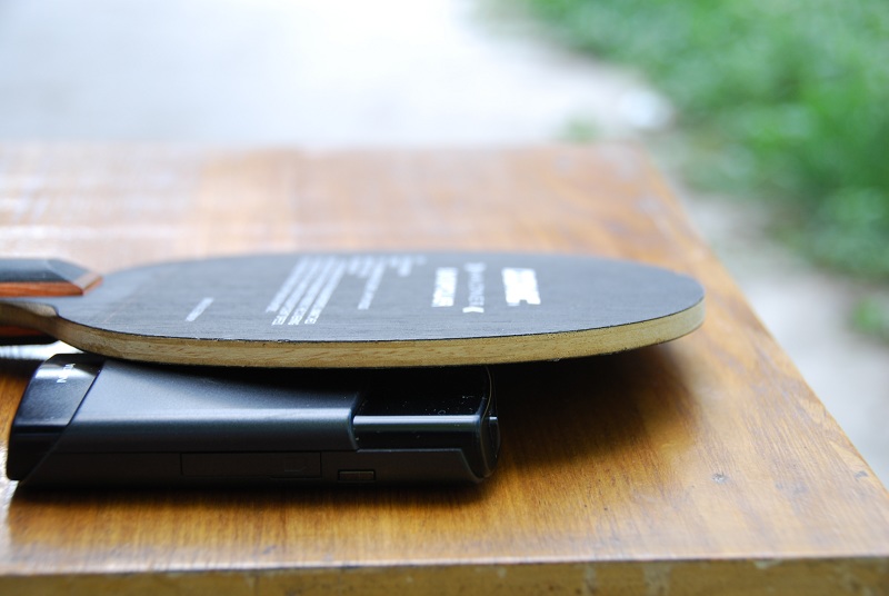 ������YEO 300Ԫ��DONIC�߶����ڶ���ɫ����150Ԫ