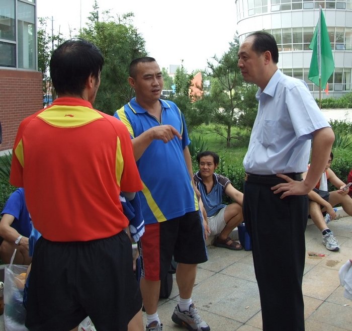 ��Ѷ��������Ӣ���ֲ���һ������������