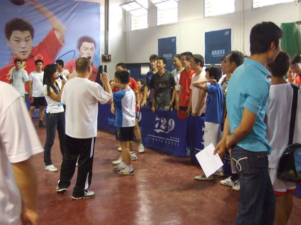 729��ȫ��ƹ���ϱ���ս��"�Ϸ�վ"�ֳ�����