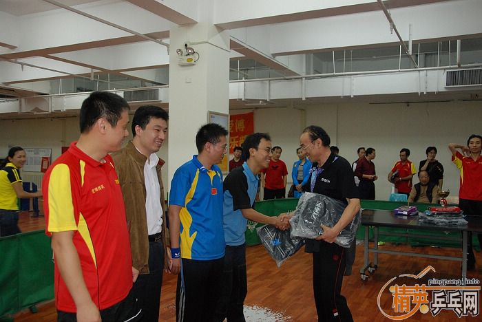 ͼ����2008����Ӣ���������ƹ���򹫿������ʵ��