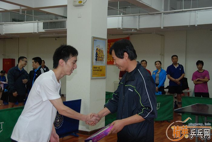 ͼ����2008����Ӣ���������ƹ���򹫿������ʵ��