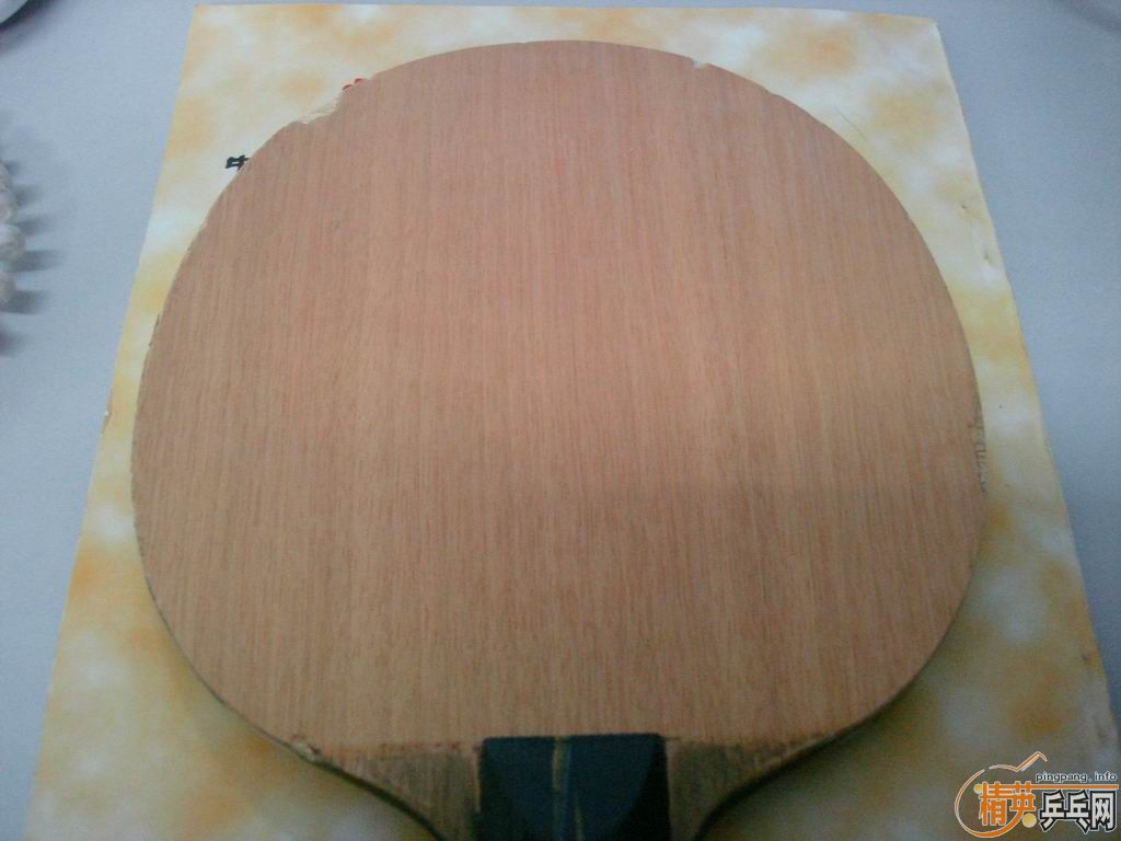 ��һ���˺����۵�YE(��)�ͽ�Ƥ��