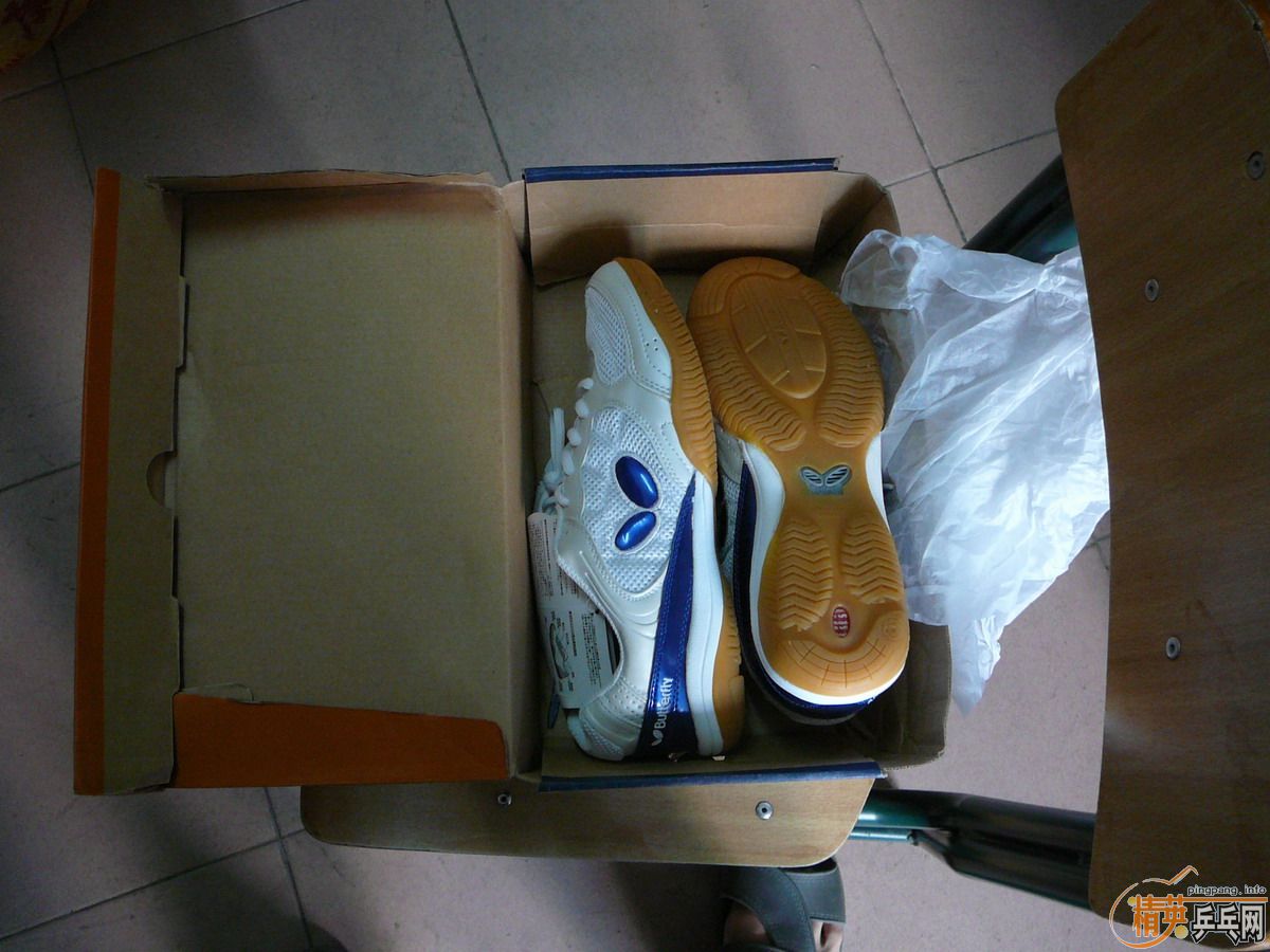 ��һ˫�¿�ĺ���Ь��һ���켫��  120����