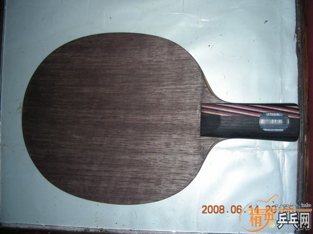 ��9����ֱ��OC���Ӵ�Ӻ�棬�Ѹ�Ϊ�������棩