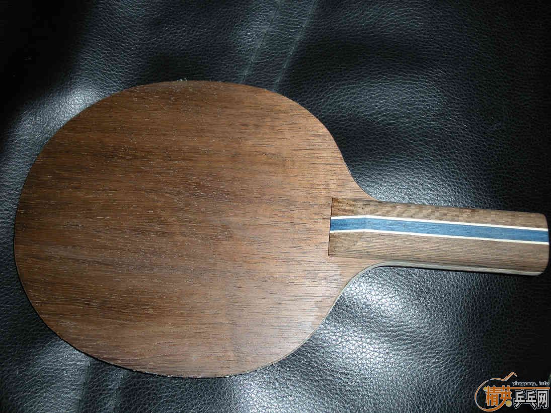 �ٱ��˳�����壺ye-3d�����µ¶��Ƴ�Խ