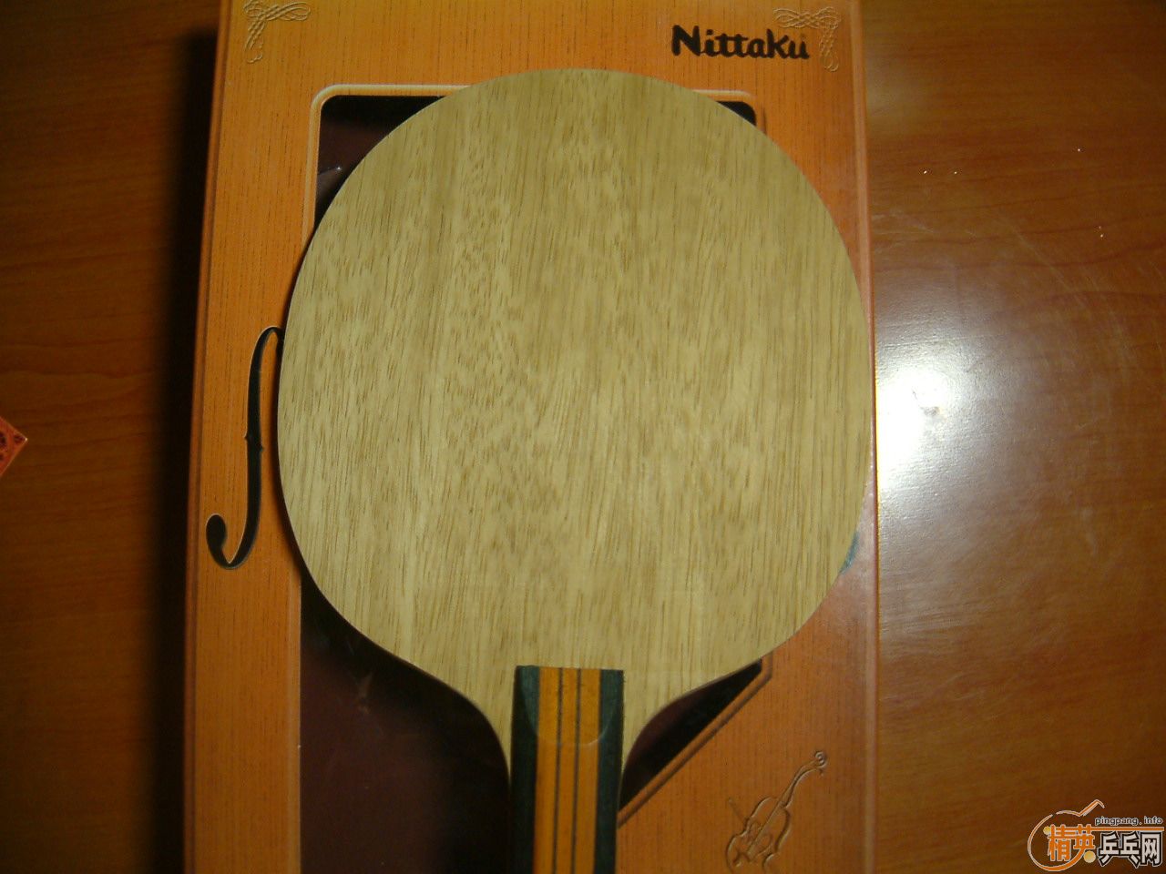 ���� ľ����