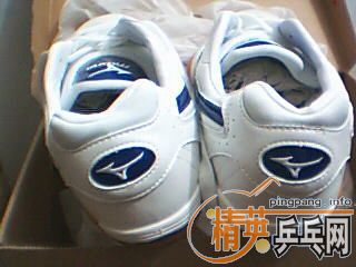 ����BOLL�װ�400���Խ���Ь��һ˫400�������ѳ���Ь����ͼ