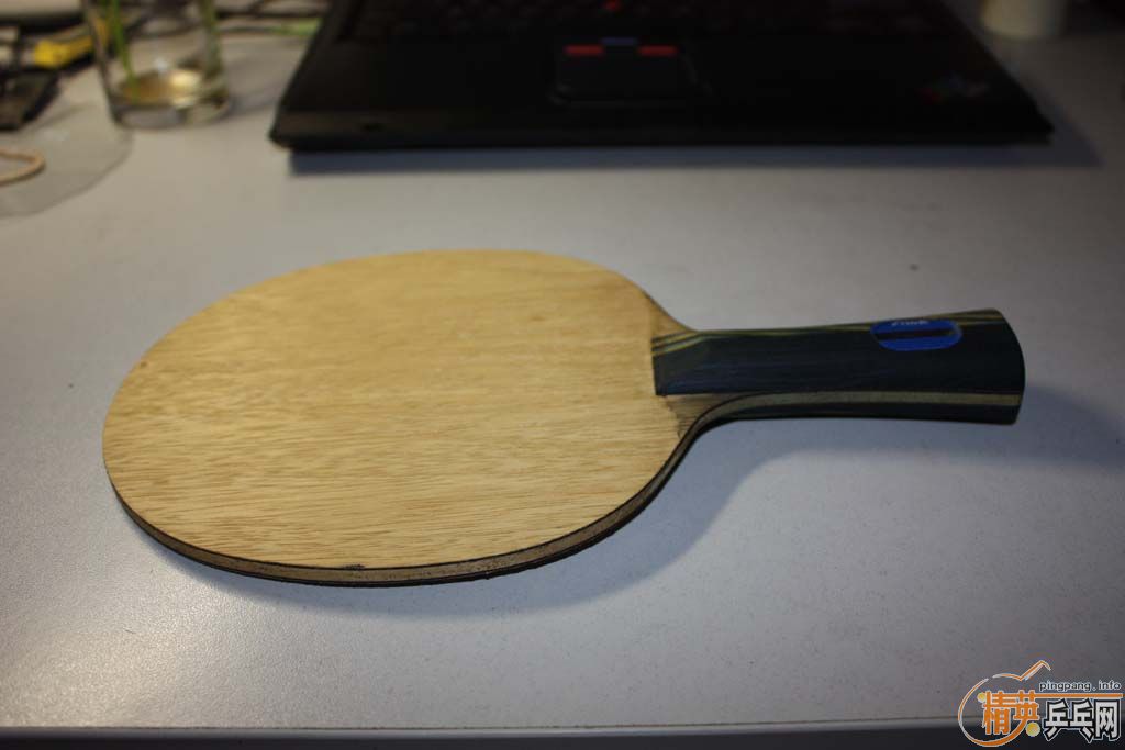 ��һ֧����˺�ɫ������һ֧�л�eg