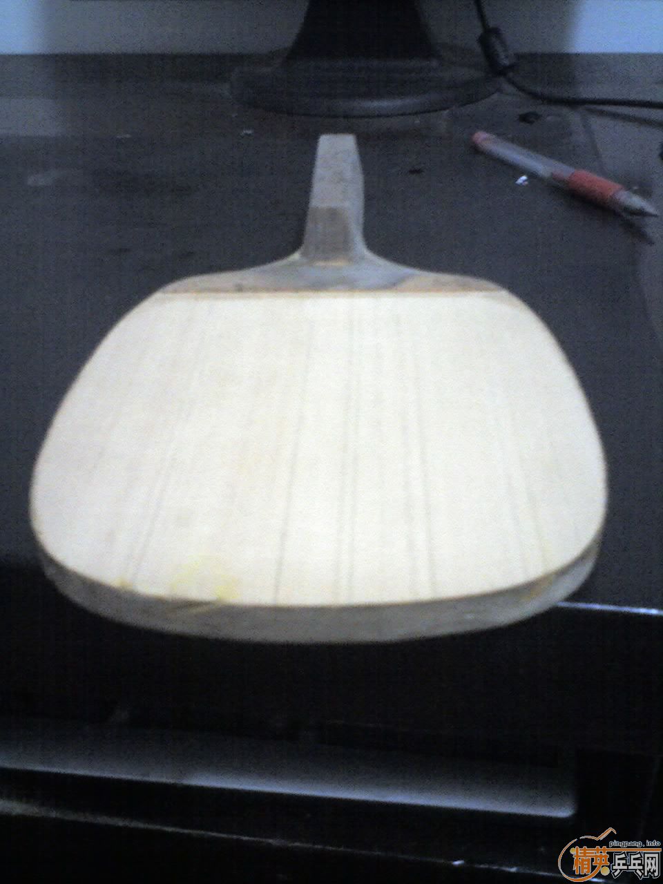 �����ֱ�����м��齺Ƥ��