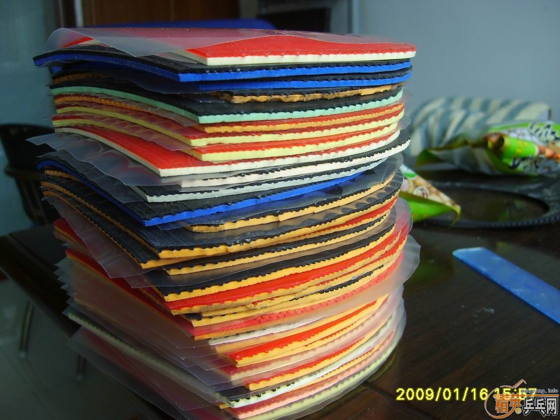 ������̼�ų��£�����һ���׽��������𾪣�