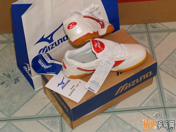 --**����ŨWAVE DRIVEƹ����Ьһ˫��JP23�ģ��൱��36.5�ţ������棬�ؼۣ�450��!