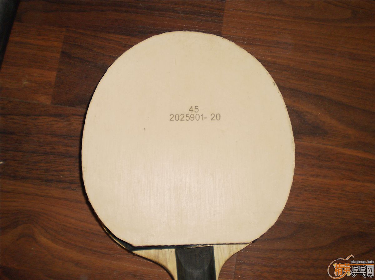 ��ɫ������ŷ����3���������µĺ�ɫ430,���