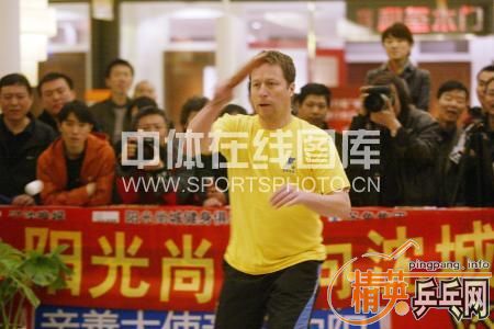 [��ͼ]�߶����ڶ�ӭս����ƹ�Ҹ��� ǩ��ǩ���ò�ס����