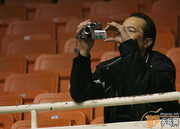 <FONT color=#ff0000 size=4>ͼ�ģ�������STIGA���ӱ���Ӣ����վ����Բ���ɹ���</FONT>