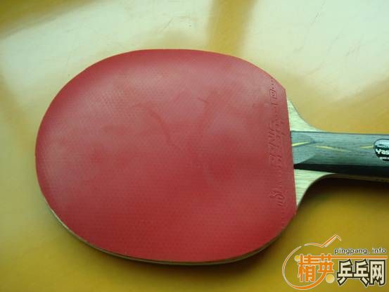 ��һ����µĺ�ɫF1