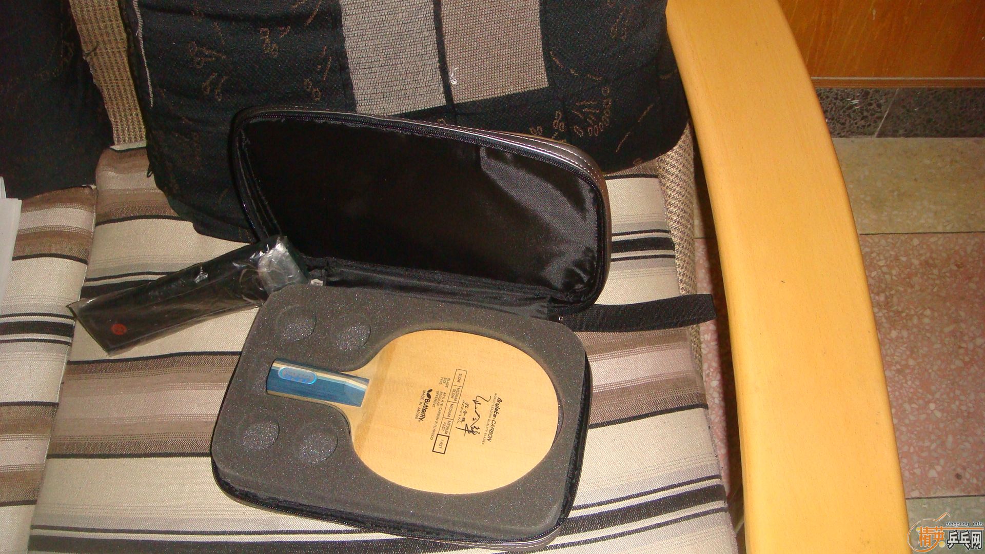 ������450.����Ǻ�ɫ�����к�ɫ�տ񡣺�˫ϲ��