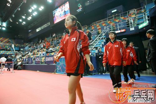 [��ͼ]��ƹŮ��3-0սʤ�ձ� ��ԭ���ʶ��볡