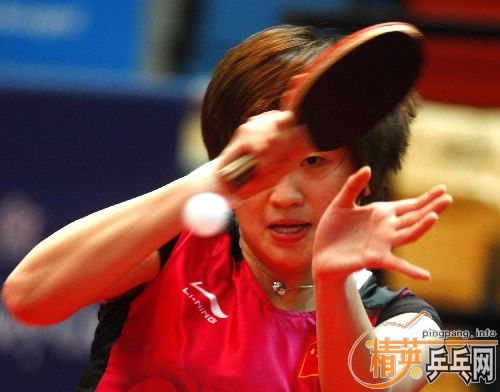 ͼ�ģ�Ů���й��ӽ������� Ҧ���ڱ�����