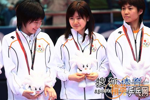 ͼ�ģ���ԭ��������̨����Ц �ձ���Ա����