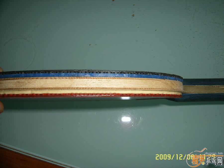 ���˳����Ӵ�ľ�װ壬�׽������ס�