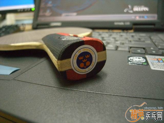 ��˹�Ͽ�̼����ֱ�壨��ɫ��ͼ��