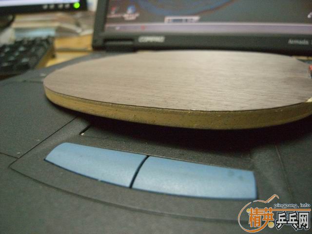 ��˹�Ͽ�̼����ֱ�壨��ɫ��ͼ��